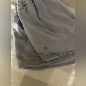size 4 Lulu shorts